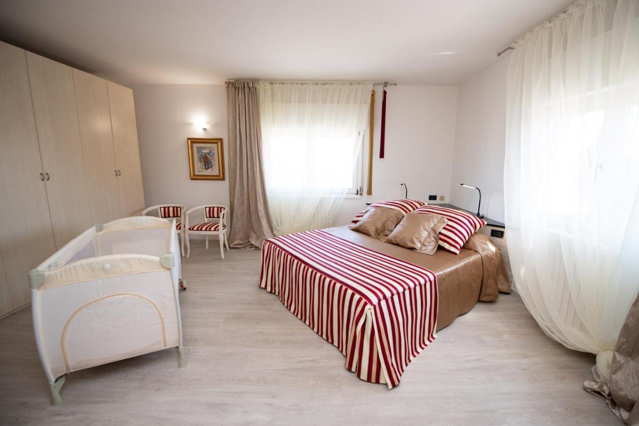 Il Cortiletto - Appartamento Lores Manerba del Garda Εξωτερικό φωτογραφία